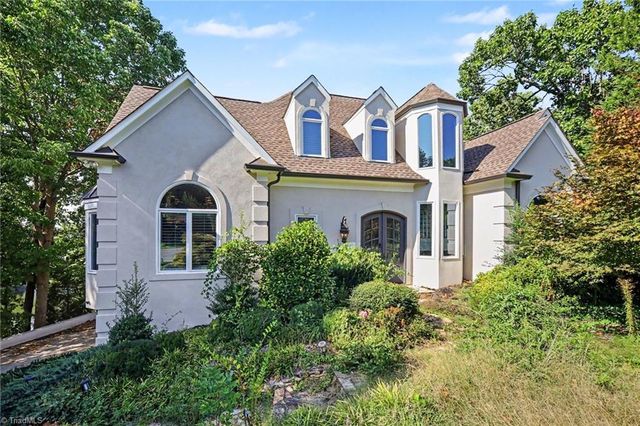 16101 Whitesail Drive, Charlotte, NC 28278