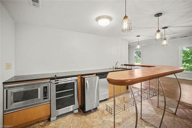 16101 Whitesail Drive, Charlotte, NC 28278