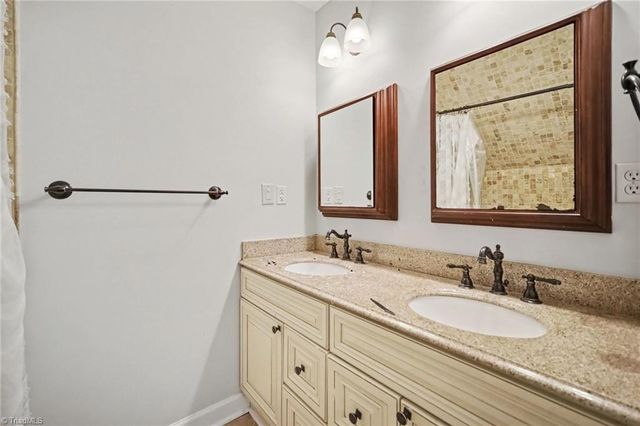 16101 Whitesail Drive, Charlotte, NC 28278