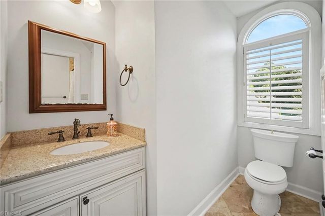 16101 Whitesail Drive, Charlotte, NC 28278