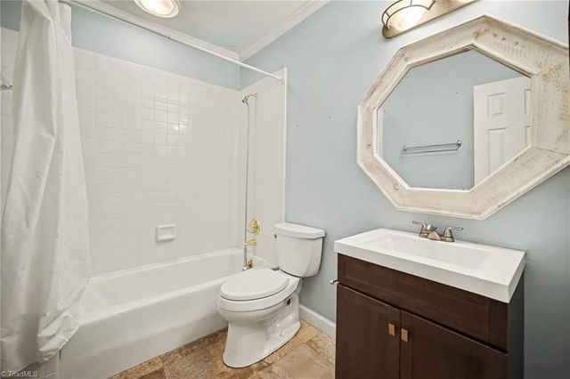16101 Whitesail Drive, Charlotte, NC 28278