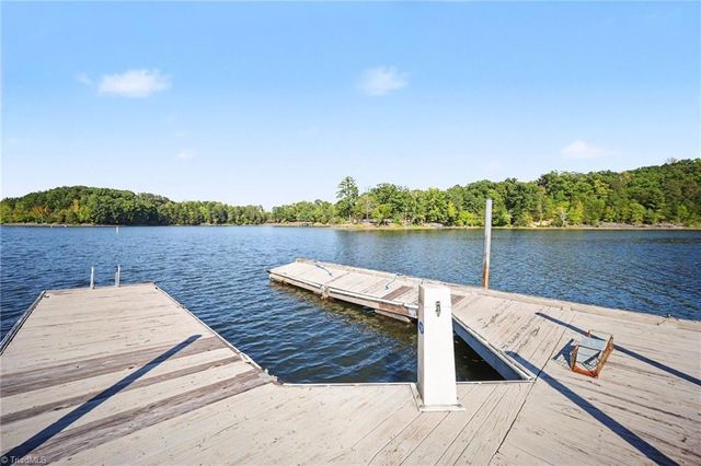 16101 Whitesail Drive, Charlotte, NC 28278
