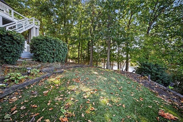 16101 Whitesail Drive, Charlotte, NC 28278