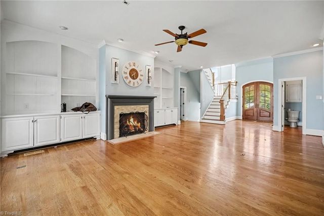 16101 Whitesail Drive, Charlotte, NC 28278