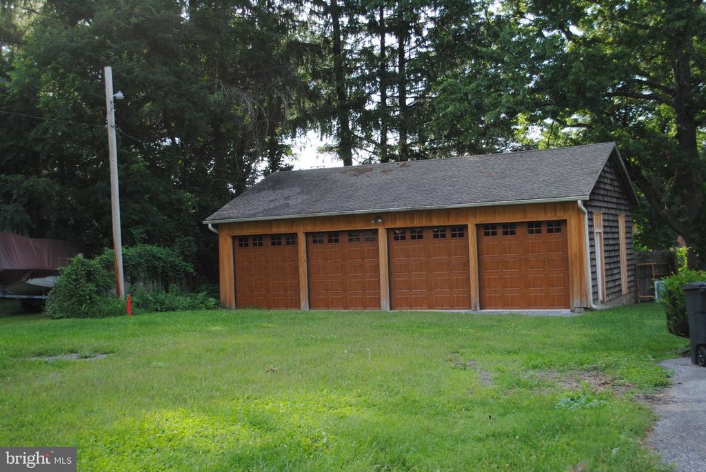 THORNTON RD, GLEN MILLS, PA 19342 — photo 2