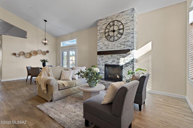 719 S Porter Routh Place, Vail, AZ 85641