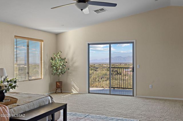 719 S Porter Routh Place, Vail, AZ 85641