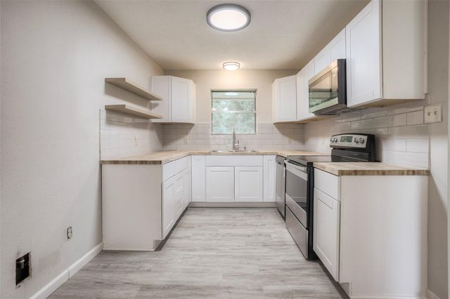 493 Lawrence Road, Trinity, TX 75862