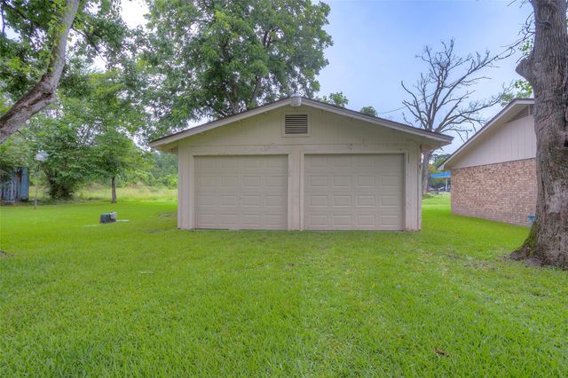 493 Lawrence Road, Trinity, TX 75862