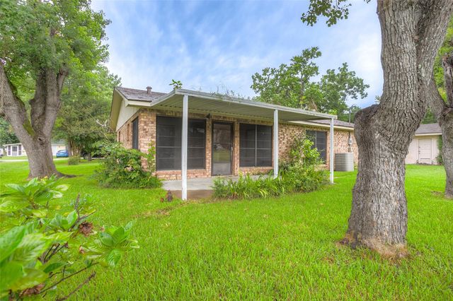 493 Lawrence Road, Trinity, TX 75862