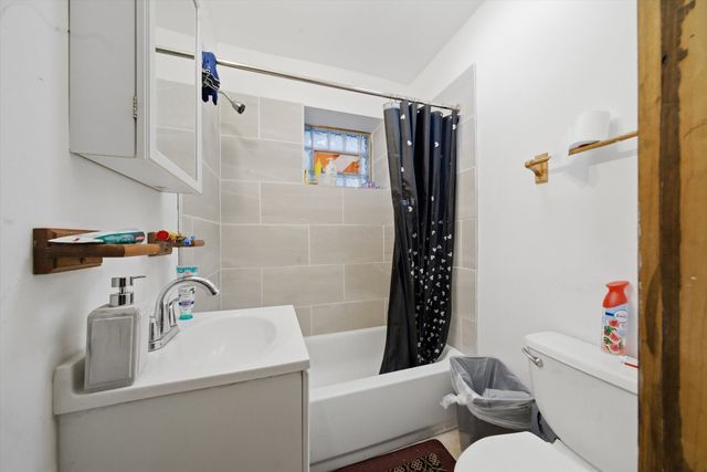 5969 W Augusta Boulevard, Chicago, IL 60651