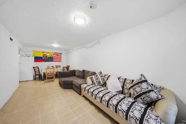 5969 W Augusta Boulevard, Chicago, IL 60651