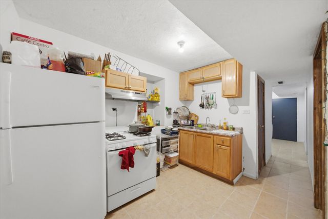 5969 W Augusta Boulevard, Chicago, IL 60651