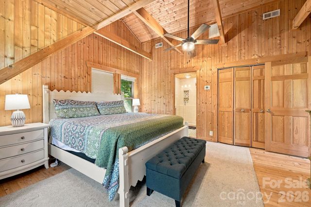 132 Falls View Trail, Lake Lure, NC 28746