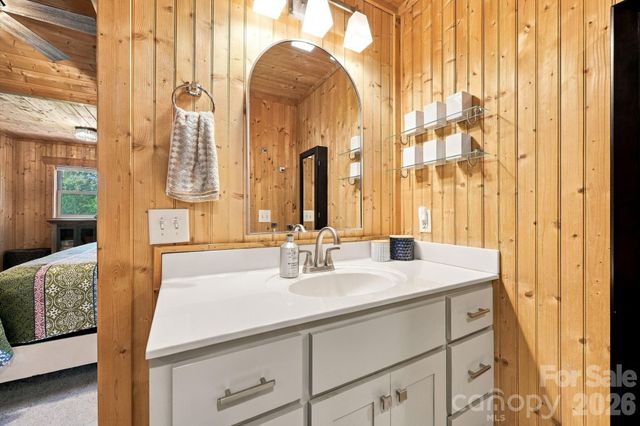 132 Falls View Trail, Lake Lure, NC 28746