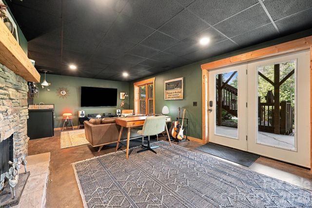 132 Falls View Trail, Lake Lure, NC 28746