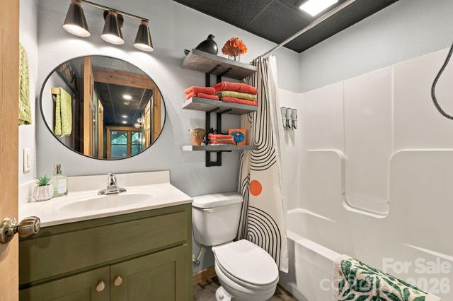 132 Falls View Trail, Lake Lure, NC 28746