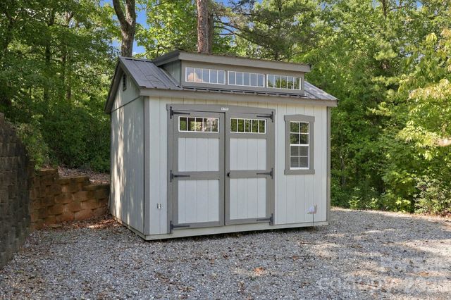 132 Falls View Trail, Lake Lure, NC 28746