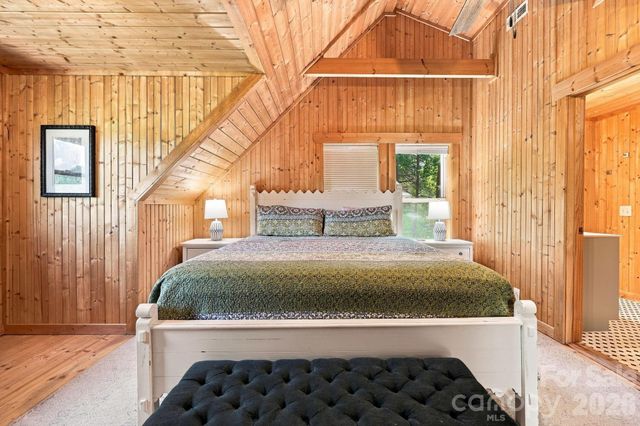 132 Falls View Trail, Lake Lure, NC 28746