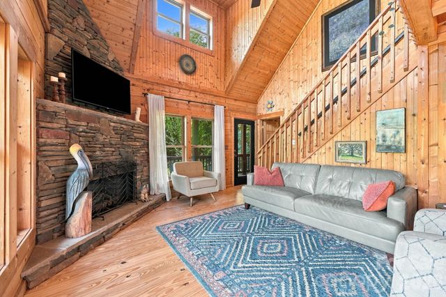 132 Falls View Trail, Lake Lure, NC 28746