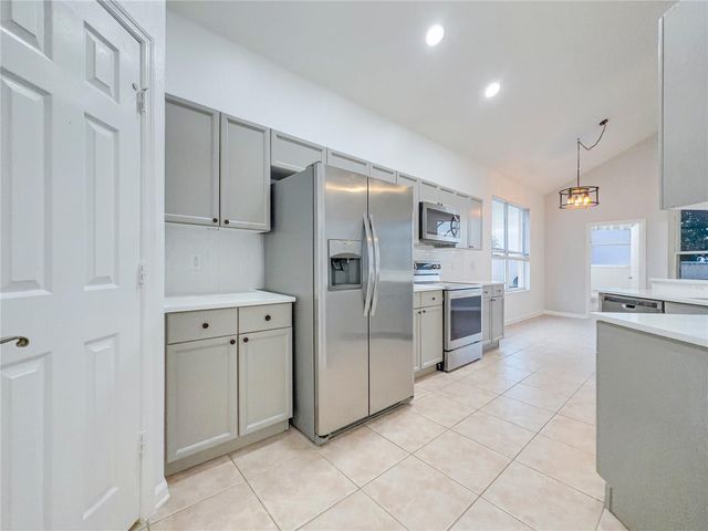 8184 FAN PALM WAY, Kissimmee, FL 34747