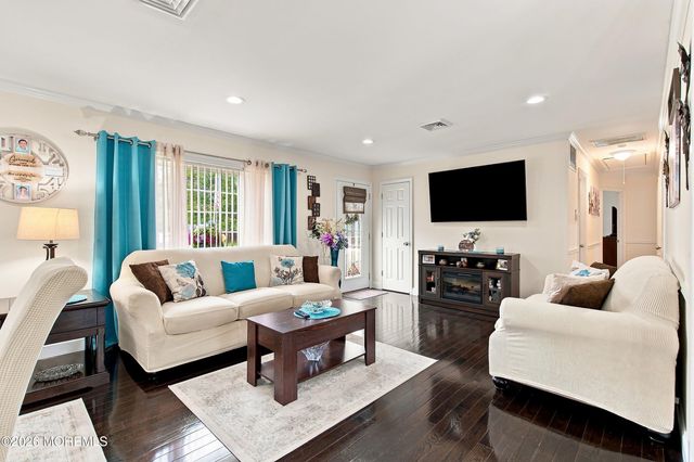 94 Canis Drive, Brick, NJ 08724