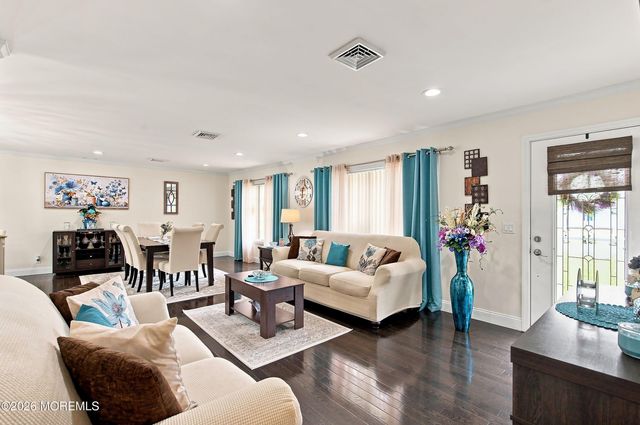 94 Canis Drive, Brick, NJ 08724