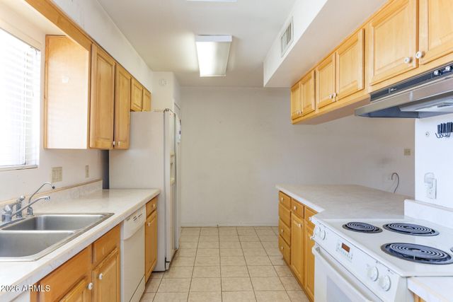 1112 E LAUREL Drive, Casa Grande, AZ 85122