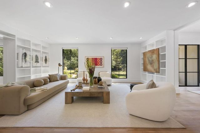 447 Valley Road, Atlanta, GA 30305