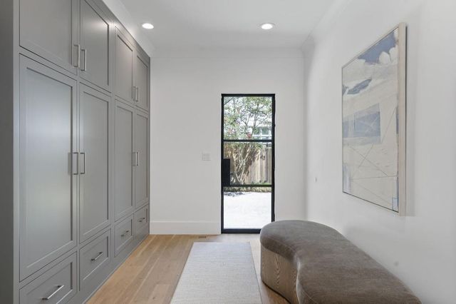 447 Valley Road, Atlanta, GA 30305