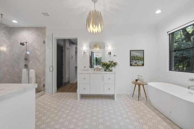 447 Valley Road, Atlanta, GA 30305