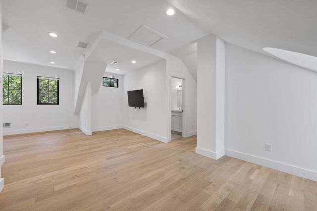 447 Valley Road, Atlanta, GA 30305