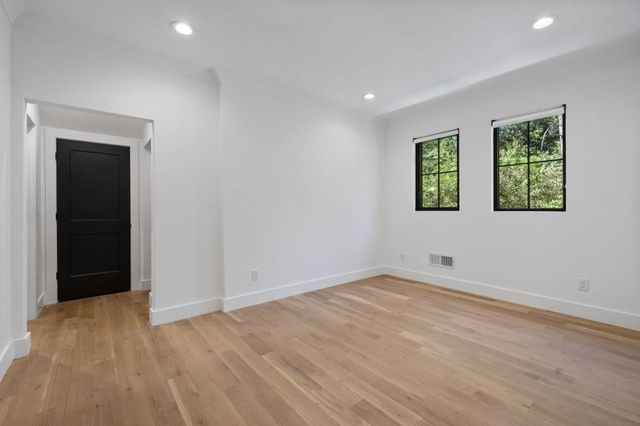 447 Valley Road, Atlanta, GA 30305