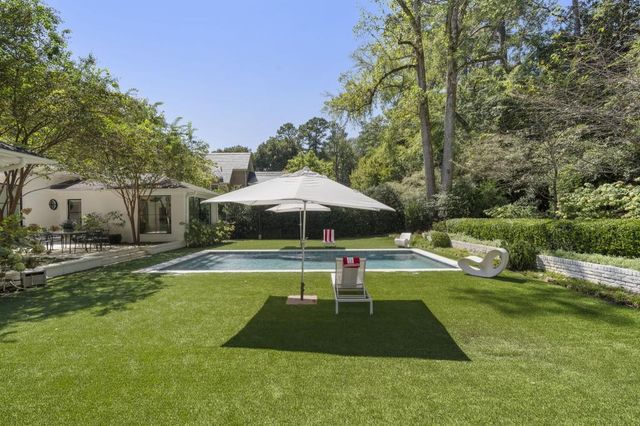 447 Valley Road, Atlanta, GA 30305