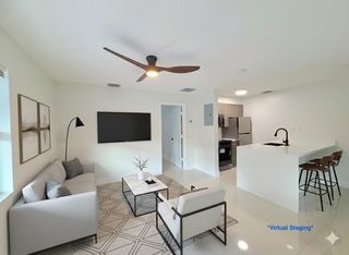 924 NE 17th Terrace 10, Fort Lauderdale, FL 33304