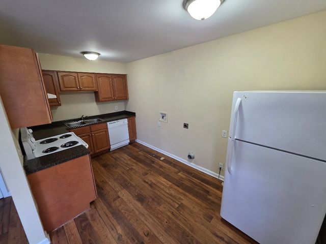 800 Anderson Ln Apt A3, Madison, TN 37115