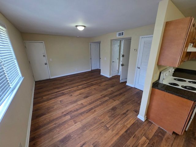 800 Anderson Ln Apt A3, Madison, TN 37115