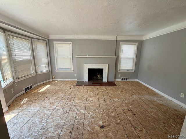15431 Saratoga Street, Detroit, MI 48205