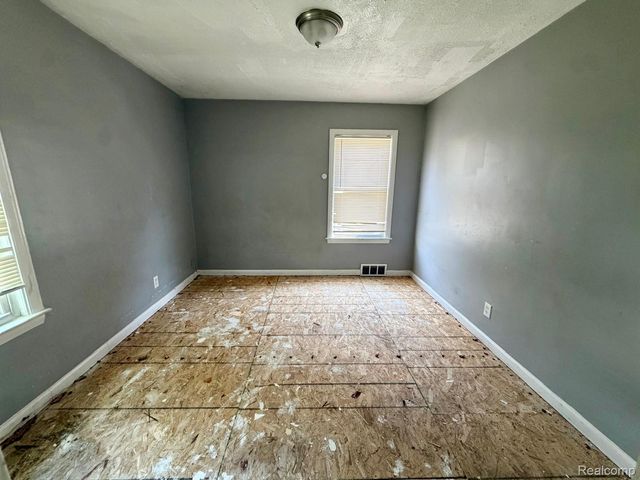 15431 Saratoga Street, Detroit, MI 48205