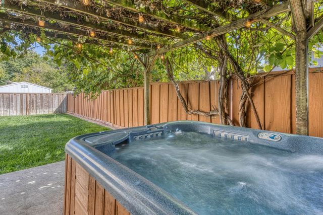 806 Danbury Street, Salinas, CA 93906