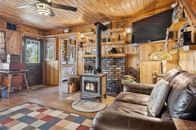 37 Nober Strunk Road, Narrowsburg, NY 12764