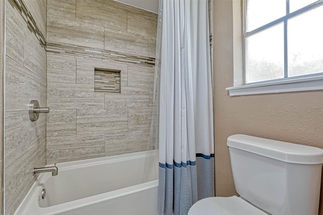 711 Lodgehill Lane, Houston, TX 77090