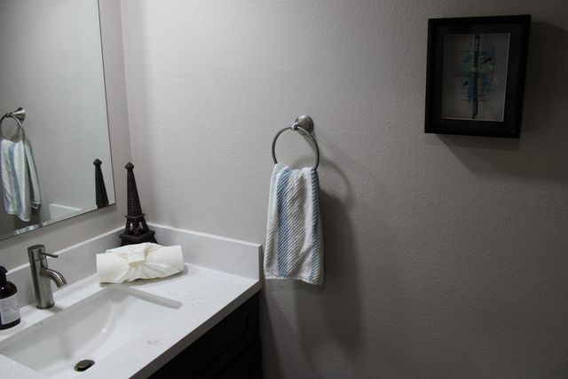 1331 Claremont Dr, Tracy, CA 95376