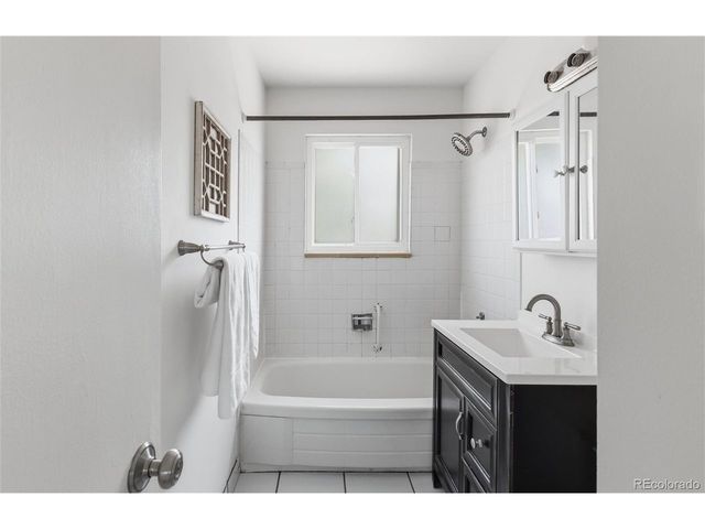 804 S Queen Way, Lakewood, CO 80226