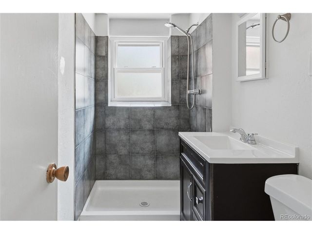 804 S Queen Way, Lakewood, CO 80226