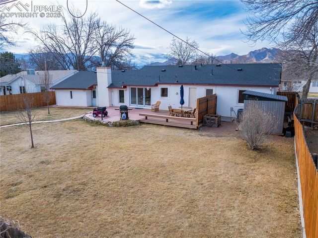 124 E Circle Drive, Canon City, CO 81212
