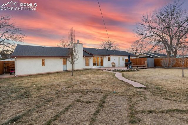 124 E Circle Drive, Canon City, CO 81212