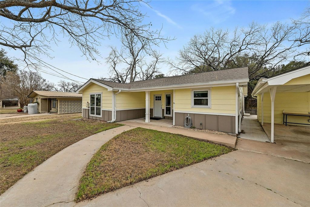 5306 Bedford, Kingsland, TX 78639