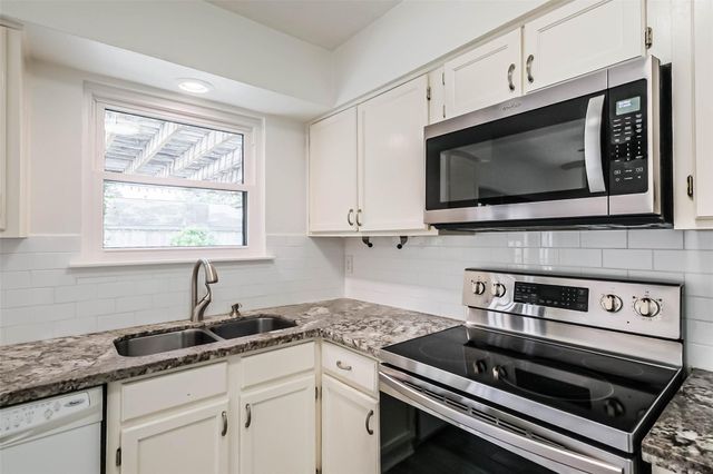 719 Rolling Mill Drive, Sugar Land, TX 77498