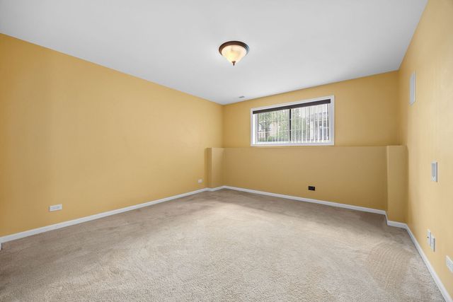0N080 Vermont Court, Winfield, IL 60190